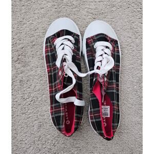 Airwalk Womens Plaid Lace Up Canvas Shoes Size 9 NWT